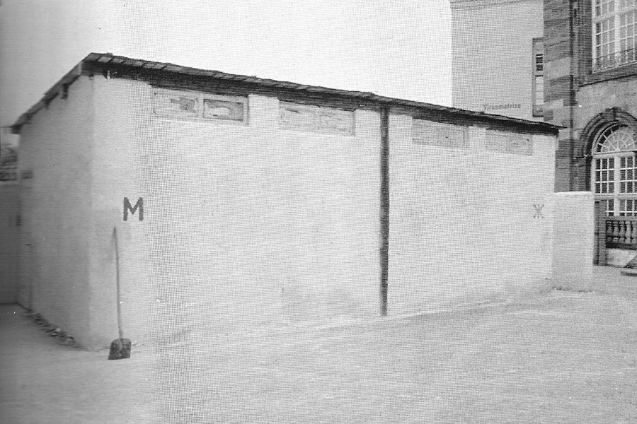 Вид «Туалета» на Документе в Касселе. 1992