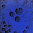 Ив. Кляйн. Archisponge. 1960. Доска, губка, галька, сухой синий пигмент. 200x165см