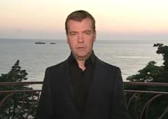 Кадр из последнего обращения президента Медведева в его видеоблоге