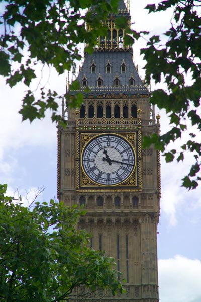 Публичное негодование по поводу британских парламентариев, растранжиривших государственные деньги, приобретает все более изощренные формы. Теперь о депутатах напишут «комическую оперу».