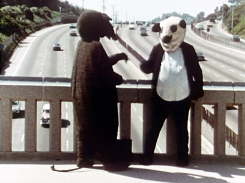 Петер Фишли и Дэвид Вайс. Кадр из фильма «Наименьшее сопротивление». 1980–1981 