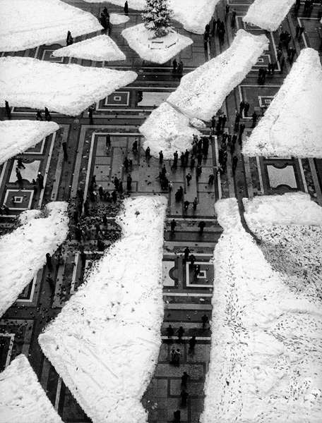 Марио де Бьязи. Милан, Соборная площадь. 1951 
