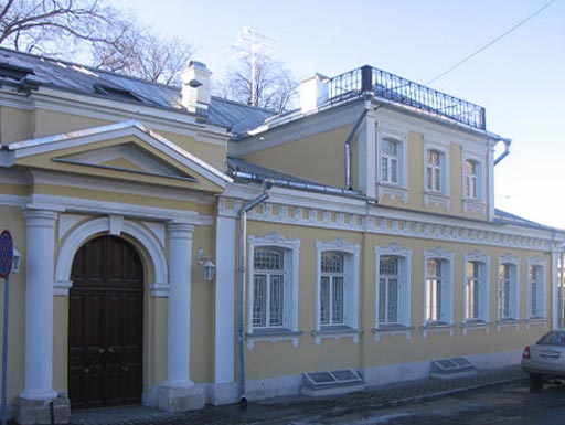 Сегодня, 18 марта, музей Василия Тропинина в Москве возобновил работу после продолжительной реставрации.