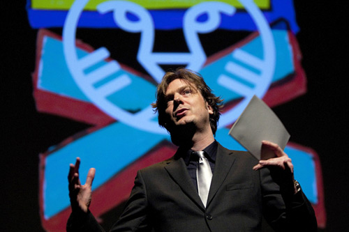 Рутгер Вольфсон во время церемонии открытия 40-го Международного кинофестиваля в Роттердаме 