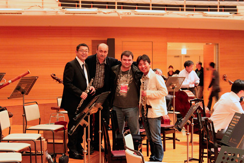 Объединенный оркестр во время гастролей в Японии