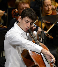 Победитель среди виолончелистов Нарек Ахназарян