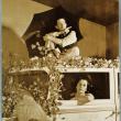 Сальвадор Дали и Гала в «Дождящем такси». 1939