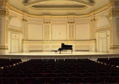 Зал имени Айзека Стерна, в котором Сифмонический оркестр Мариинского театра откроет сезон Карнеги-холла
