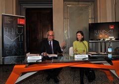 Президент Венецианской биеннале Паоло Баратта и куратор Биче Куригер на пресс-конференции по случаю закрытия 54-й Венецианской биеннале