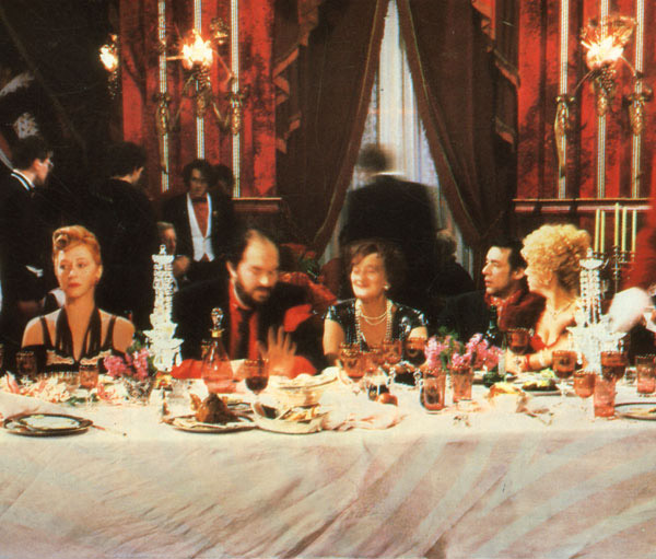 Кадр из фильма «Повар, вор, его жена и ее любовник»