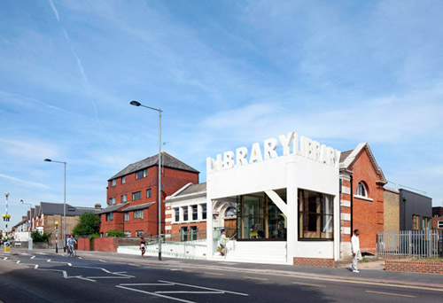 Библиотка в Кройдоне, Южный Лондон. Проект FAT 