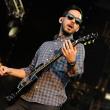 Linkin Park во время выступления на международном фестивале рок-музыки Maxidrom-2012 