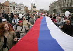 6 мая 2012 года шествие под лозунгом «Отфутболим Путина» в Петербурге прошло от БКЗ «Октябрьский» до Конюшенной площади