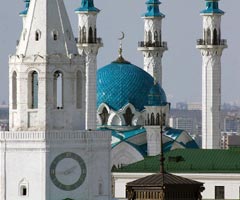 Спасская башня Казанского Кремля и мечеть Кул-Шариф