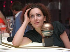 Ксения Раппопорт с призом «Кинотавра» за лучшую женскую роль в фильме «Юрьев день».