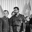 Виктор Ахломов. Юрий Гагарин и Че Гевара. Москва. 1964