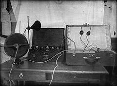  Oборудование лаборатории автомузыкальных инструментов
института ГИМН. 1923-1925 
 