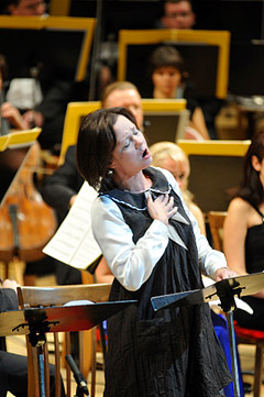  Анастасия Калагина во время исполнения оперы «Лолита»  