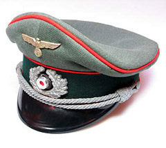  Фуражка офицера Вермахта. 1930-е годы. £425 