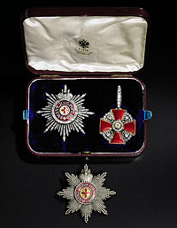  Звезда и знак ордена Святой Анны в обрамлении бриллиантов. Санкт-Петербург. Около 1880. Фирма «Никольс и Плинке» 