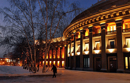  Новосибирский государственный академический театр оперы и балета 