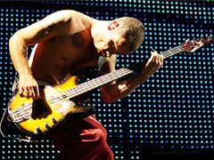 Фли на концерте Red Hot Chili Peppers