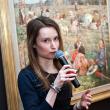 Глава отдела русского искусства Sotheby’s в Лондоне Джоанна Викери на фоне работы Исаака Бродского «Нянька с детьми»
