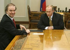 Главный дирижер Мариинского театра Валерий Гергиев и глава правительства РФ Владимир Путин. 2008