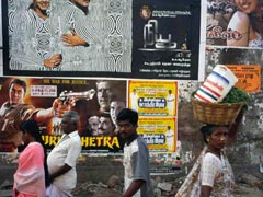 Киноафиши в городе Мадурай на юге Индии