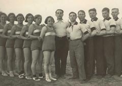 Физкультурники Рязанского строительного техникума. 1930-е