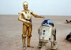 C3PO и его коллега R2-D2 в фильме «Звездные войны. Эпизод V. Империя наносит ответный удар» (1980)