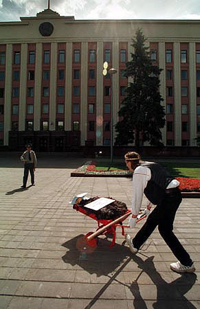 Letter from Belarus: In the Absence of Art 