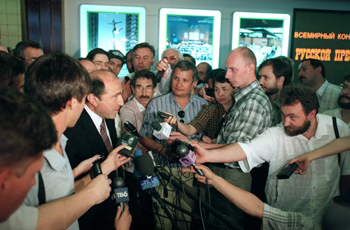 Борис Березовский с журналистами. 1999 год