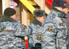 Бойцы «Зубра» перед работой. Владивосток, 21 декабря 2008 года
