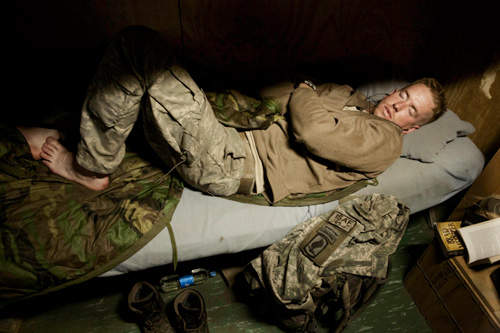 Тим Хезерингтон. Спящие солдаты. 2007-2008