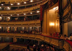 Зрительный зал Королевского театра в Мадриде