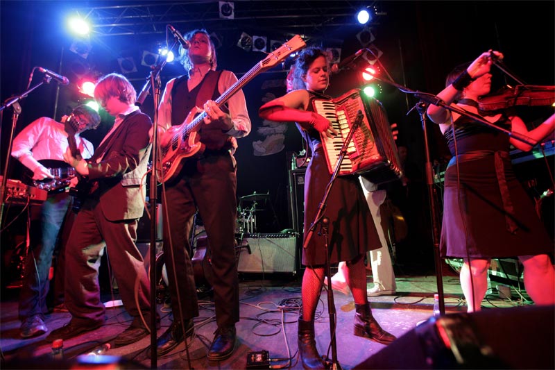 Концерт Arcade Fire в клубе «Magic Stick» в Детройте. 2008