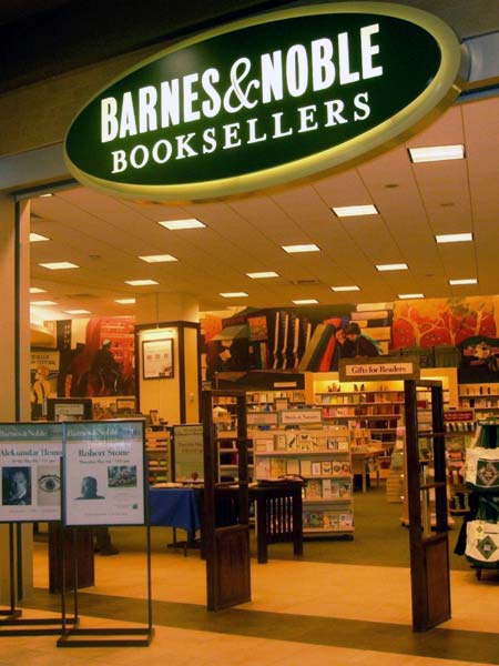 Магазин Barnes & Noble на Манхэттене - Michael Ardeljan
