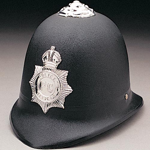 Британский полицейский, получивший премию Оруэлла за блог о своей работе, привлечен к дисциплинарной ответственности. Суд отказался защитить его анонимность.