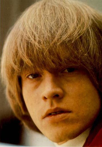 Полиция может вернуться к расследованию обстоятельств смерти гитариста Брайана Джонса, одного из основателей The Rolling Stones. Не исключено, что Джонс все же был убит.