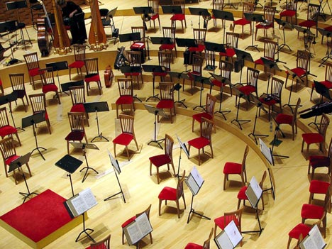 17 октября в Концертном зале Мариинского театра состоится концерт Государственного академического симфонического оркестра России имени Светланова. Это будет первое выступление оркестра в Концертном зале Мариинки.