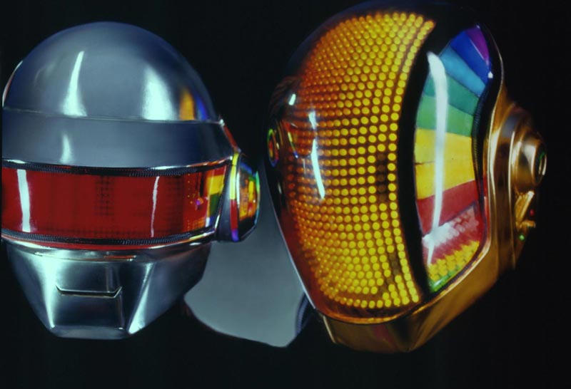 Классики французской электроники Daft Punk напишут саундтрек к TR2N, римейку классического научно-фантастического фильма 1982 года «Трон».