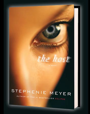 Голливудские продюсеры Ник Уэкслер, Стив Шварц и Пола Мэй Шварц выкупили права на экранизацию первого «взрослого» романа Стефани Майер под названием «Хозяин», вышедшего весной прошлого года.