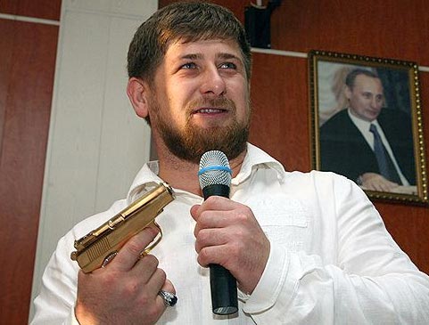 Президент Чечни Рамзан Кадыров со второй попытки выиграл иск к «Новой газете» и ее обозревателю Вячеславу Измайлову. Дело рассматривалось в Басманном суде.