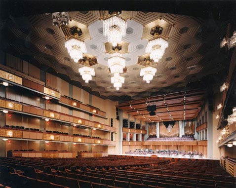 Балет Мариинского театра 12 января начинает гастроли в Вашингтоне. В ходе гастролей, которые продлятся до 18 января, петербургская труппа покажет свою версию «Дон Кихота» Минкуса в постановке Петипа.