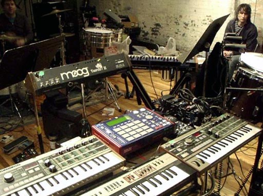 Джеймс Мерфи, основатель и лидер дэнс-панк-группы LCD Soundsystem, выпускает саундтрек, написанный им для фильма «Гринберг» оскаровского номинанта Ноя Баумбаха.