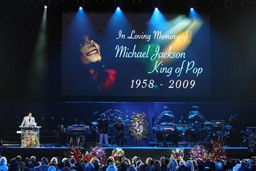 Церемония прощания с Майклом Джексоном. Лос-Анджелес, 7 июля 2009 года