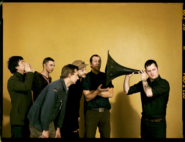 Группа Modest Mouse собирается опубликовать клип, снятый ныне покойным актером Хитом Леджером на их песню «King Rat» с альбома «We Were Dead Before the Ship Even Sank» (2007).