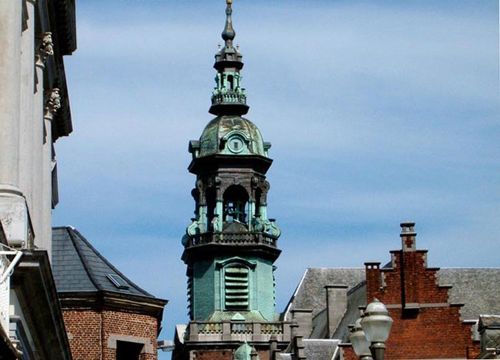 Европа расписала свои культурные столицы на пять лет вперед. В 2015 году центром культуры Старого Света будет бельгийский город Монс, основанный еще в античные времена.