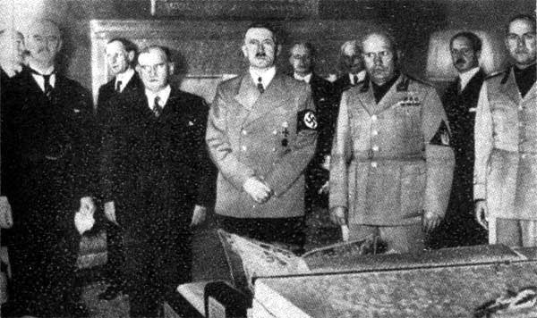 Мюнхен. 1938. Слева направо: Н.Чемберлен, Э.Даладье, А.Гитлер, Б.Муссолини, Г.Чиано